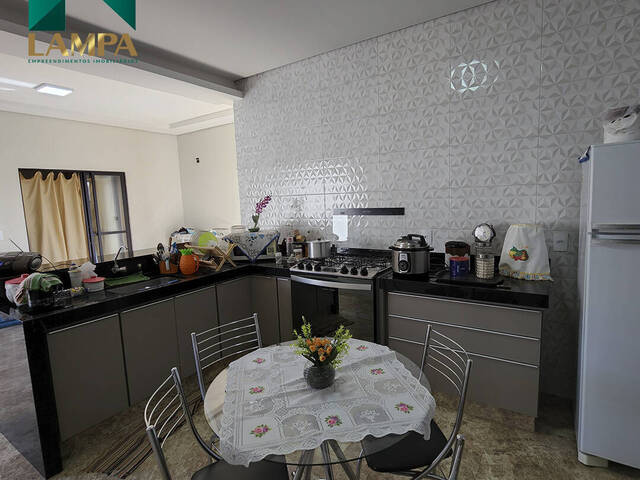 Casa para Venda em Monte Alto - 2