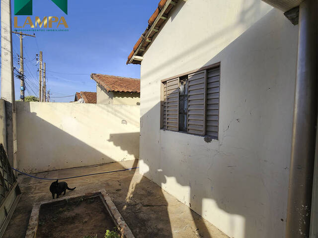 Casa para Venda em Monte Alto - 2