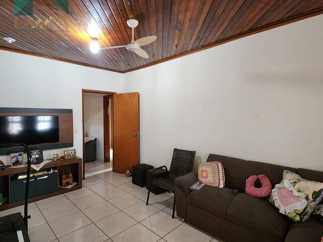 Casa para Venda em Monte Alto - 5