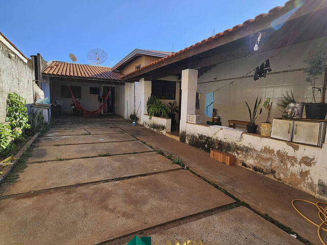 Casa para Venda em Monte Alto - 2