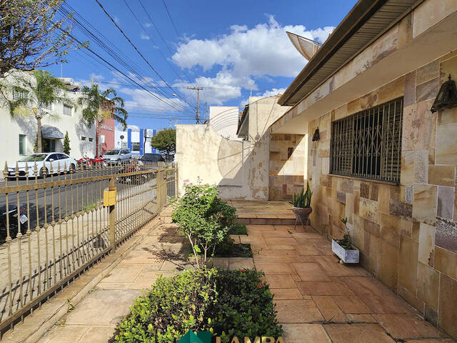 Casa para Venda em Monte Alto - 3