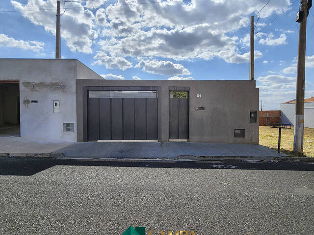 #880 - Casa para Venda em Monte Alto - SP