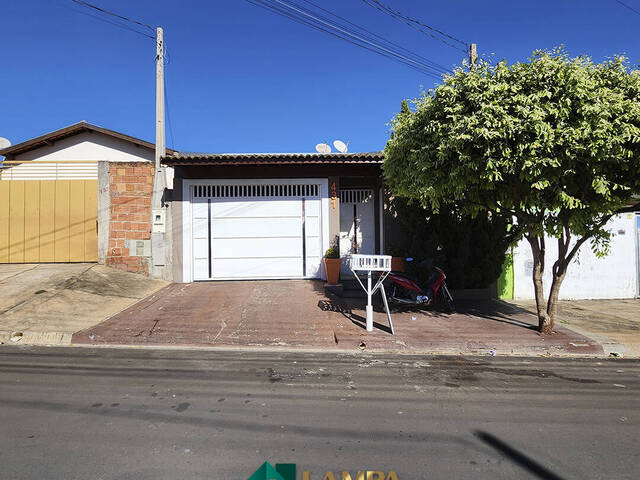 #882 - Casa para Venda em Monte Alto - SP