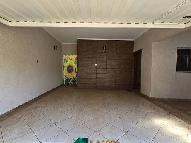 Casa para Venda em Monte Alto - 2