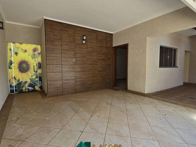 Casa para Venda em Monte Alto - 3