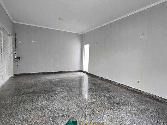 Casa para Venda em Monte Alto - 4