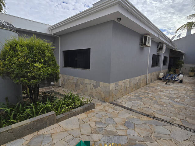 Casa para Venda em Monte Alto - 5