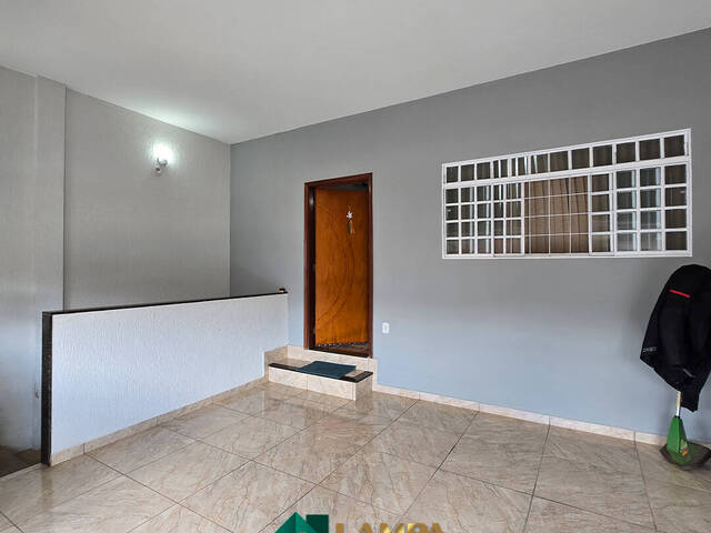 Casa para Venda em Monte Alto - 3