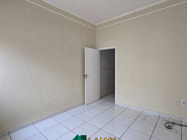 Casa para Venda em Monte Alto - 5