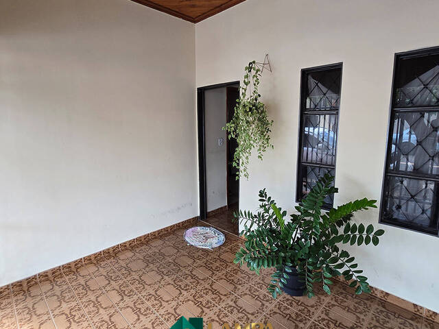 #1052 - Casa para Venda em Monte Alto - SP - 3