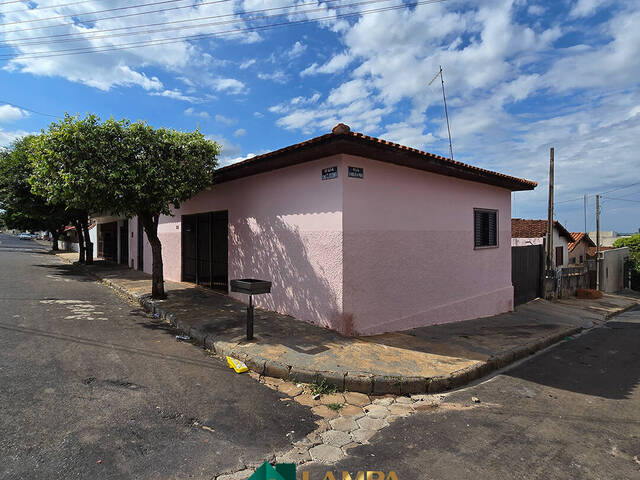 #1052 - Casa para Venda em Monte Alto - SP - 2