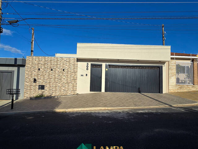 #1059 - Casa para Venda em Monte Alto - SP - 1