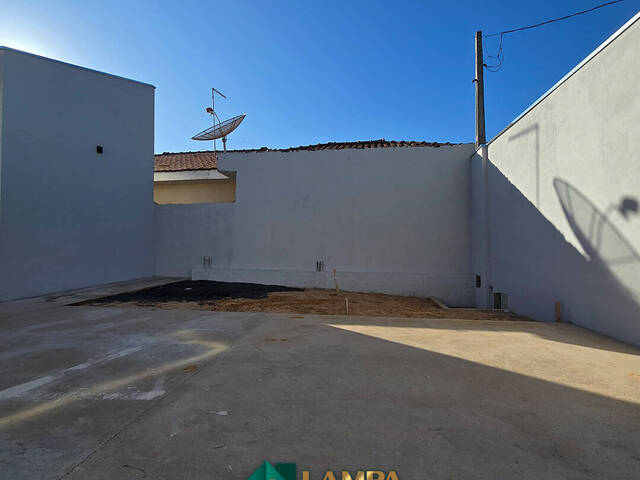 #1063 - Casa para Venda em Monte Alto - SP - 3
