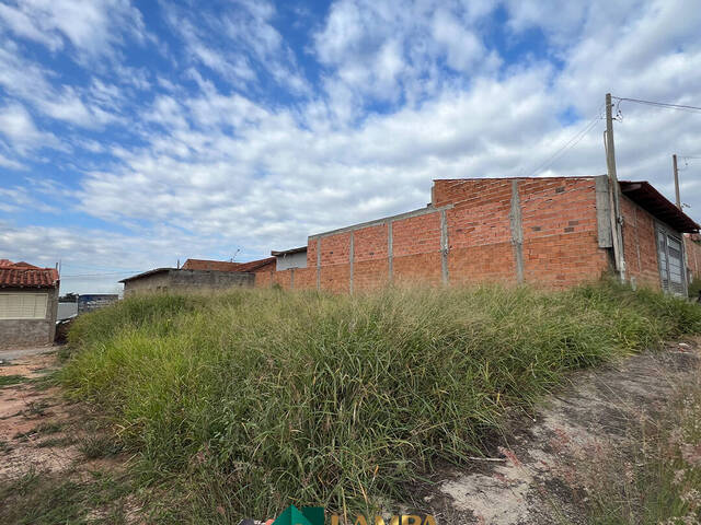 #1066 - Terreno para Venda em Monte Alto - SP - 2