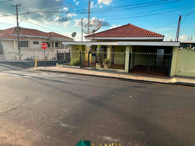 #1071 - Casa para Venda em Taiaçu - SP - 1