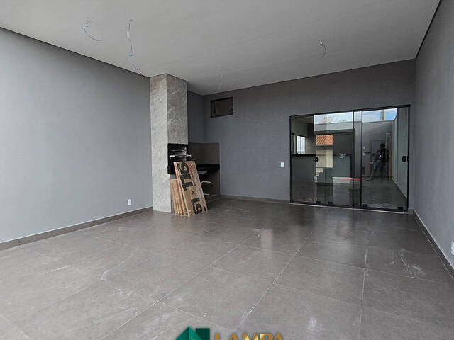 #1075 - Casa para Venda em Monte Alto - SP - 3