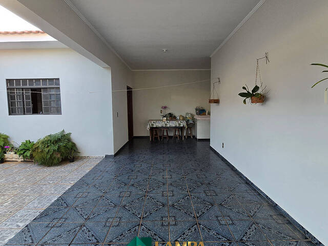 Casa para Venda em Monte Alto - 4