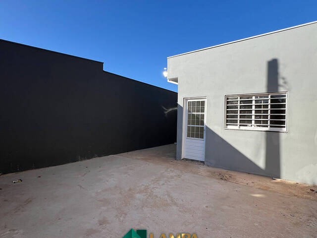 #1043 - Casa para Venda em Monte Alto - SP - 2