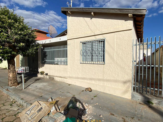 Casa para Venda em Monte Alto - 3