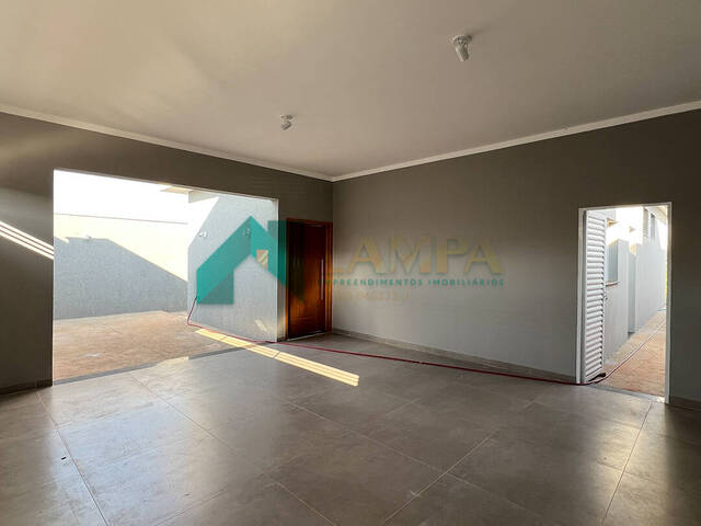 Casa para Venda em Monte Alto - 2