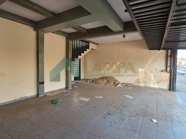 #133 - Sobrado para Venda em Monte Alto - SP - 2