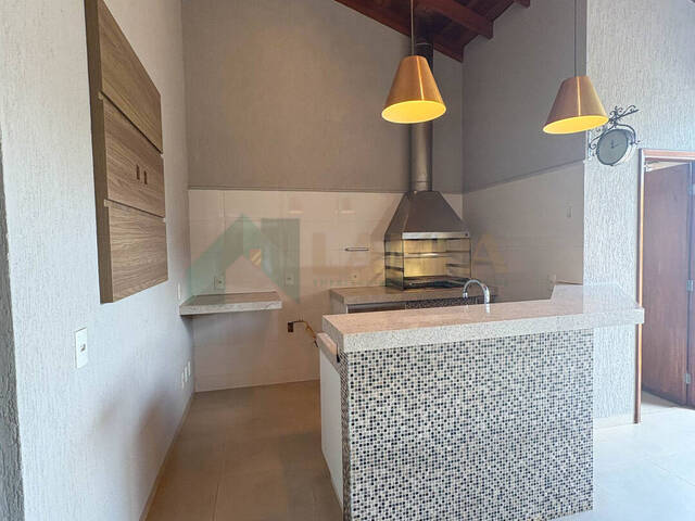 Casa para Venda em Monte Alto - 3