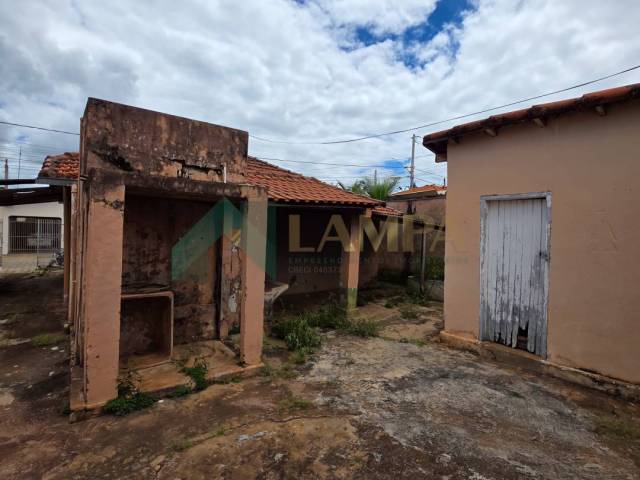 Casa para Venda em Monte Alto - 5