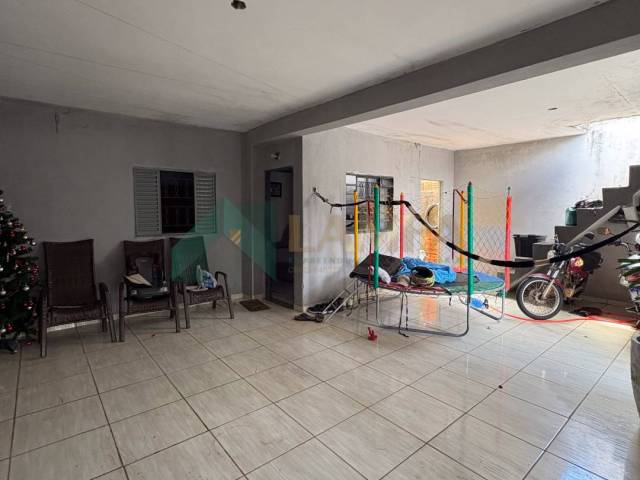 #1185 - Casa para Venda em Monte Alto - SP - 2