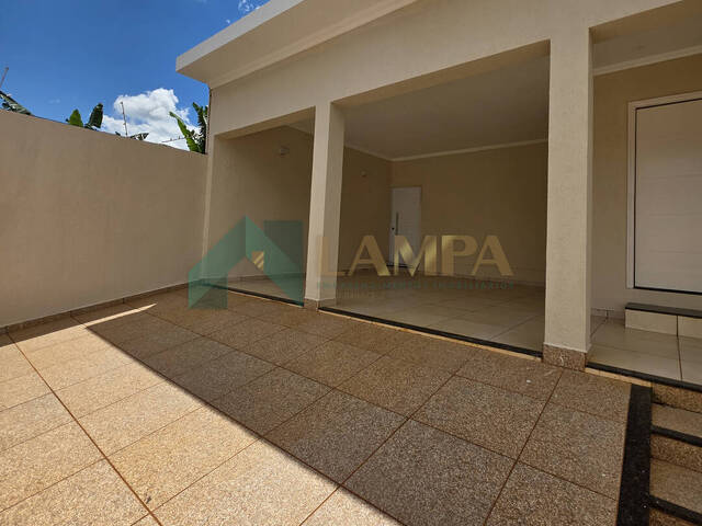 Casa para Venda em Monte Alto - 3