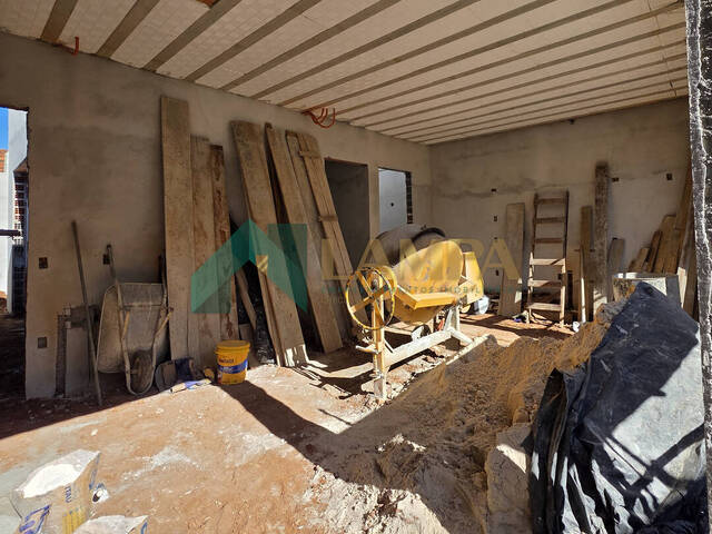 Casa para Venda em Monte Alto - 2