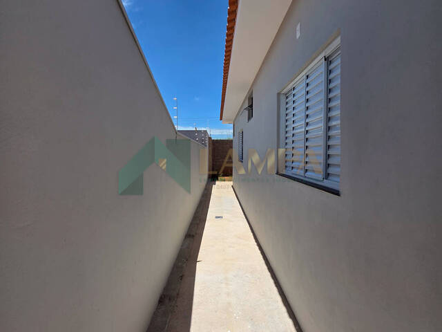 #1176 - Casa para Venda em Monte Alto - SP