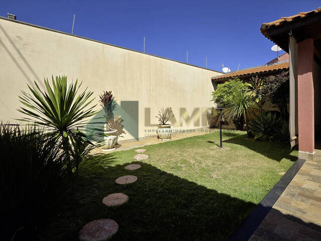 Casa para Venda em Monte Alto - 3