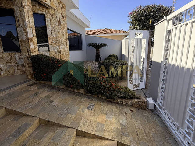 Casa para Venda em Monte Alto - 3