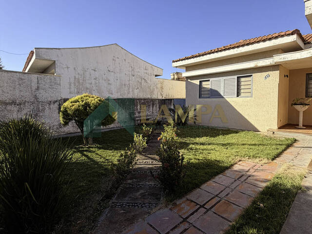 Casa para Venda em Monte Alto - 2