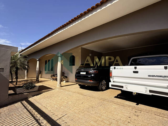 Casa para Venda em Monte Alto - 3